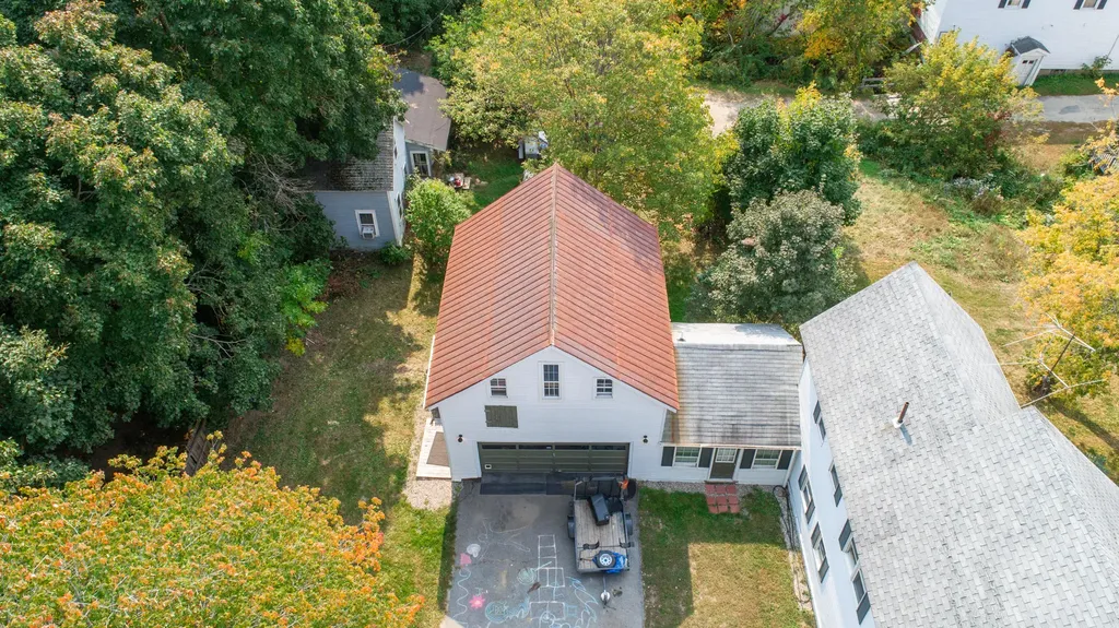 4 Pleasant Street Monmouth ME 04259