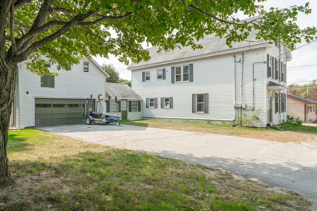4 Pleasant Street Monmouth ME 04259