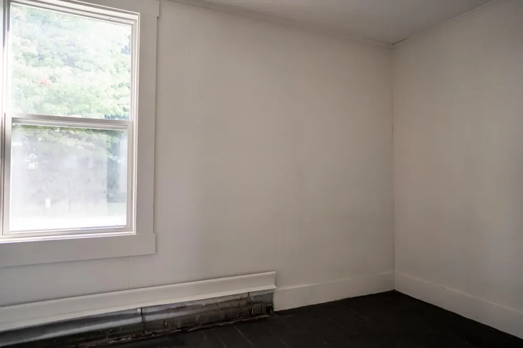 4 Pleasant Street Monmouth ME 04259