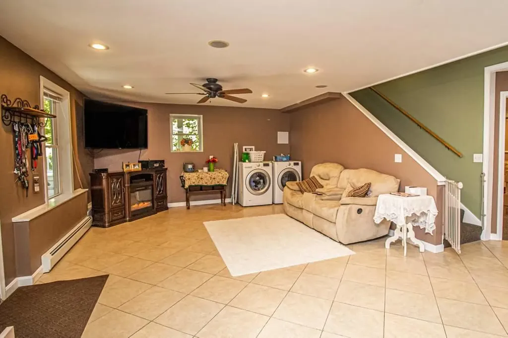 113 Hilltop Estates Farmington ME 04938