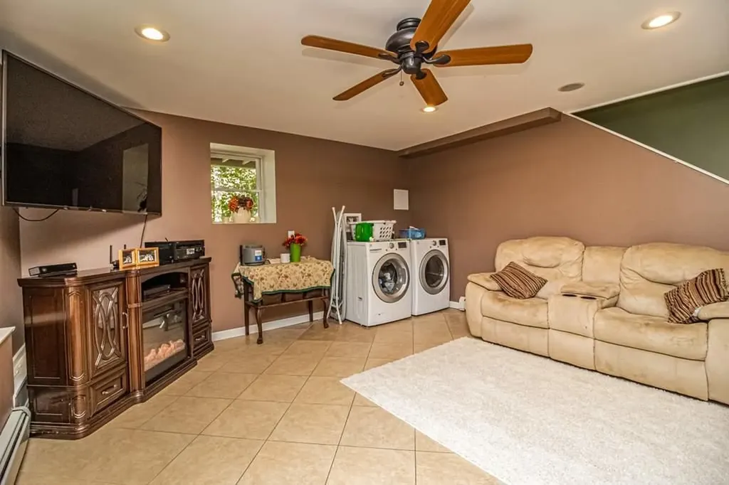 113 Hilltop Estates Farmington ME 04938