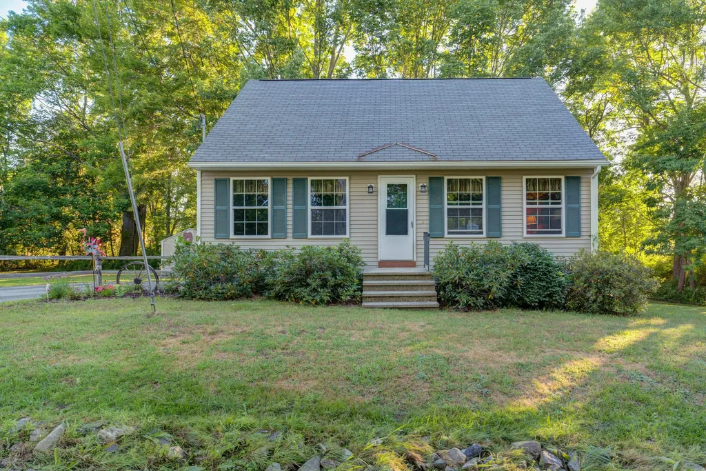 4 Shelby Drive Windham ME 04062