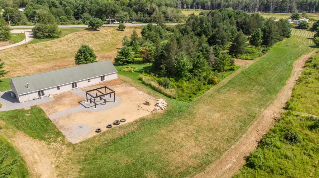 610 Augusta Road Topsham ME 04086