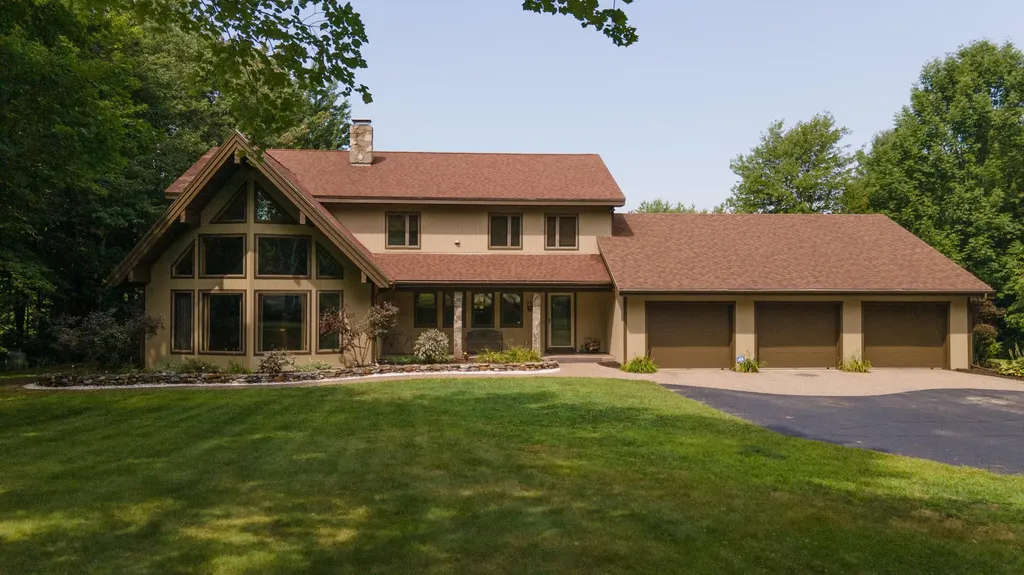 24 Fairway Drive Auburn ME 04210
