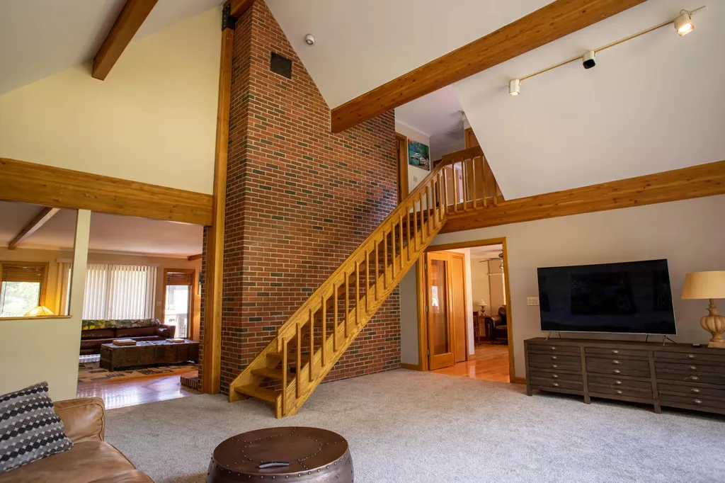24 Fairway Drive Auburn ME 04210