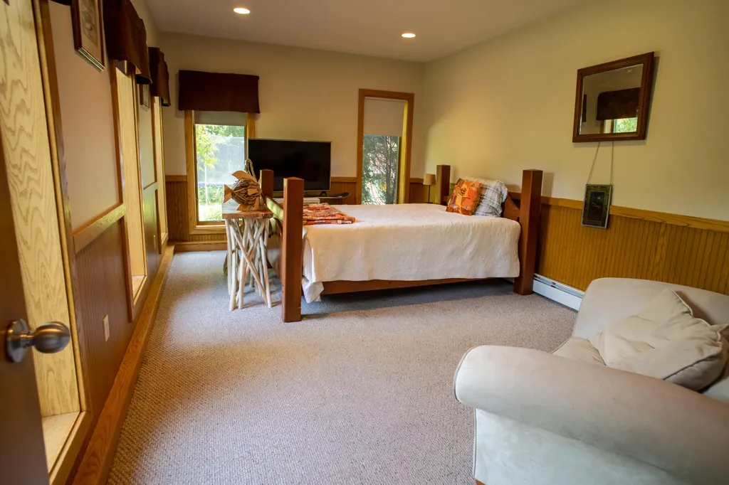 24 Fairway Drive Auburn ME 04210