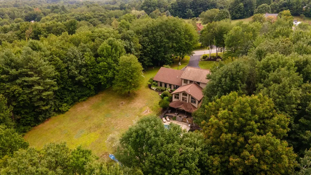24 Fairway Drive Auburn ME 04210
