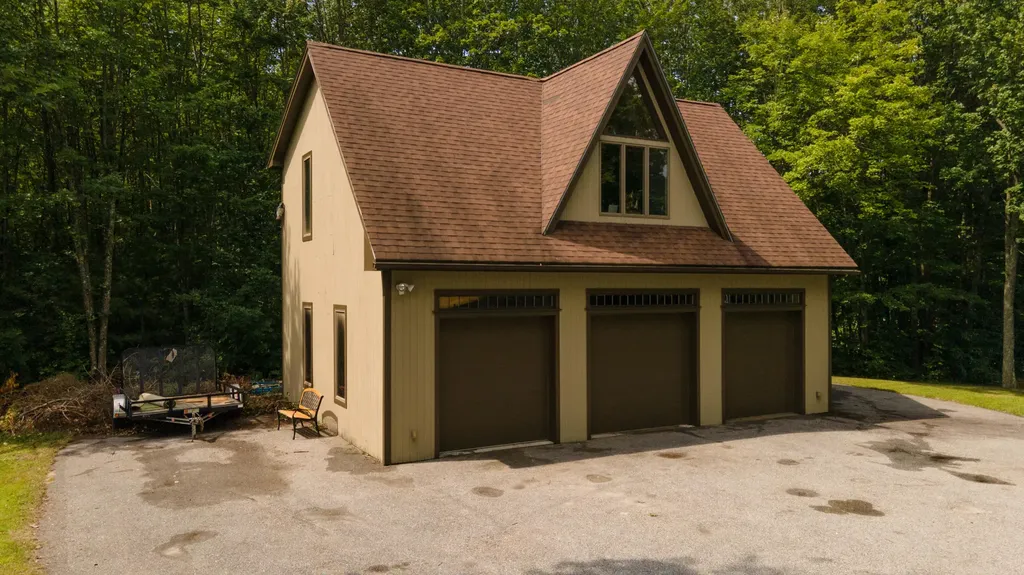 24 Fairway Drive Auburn ME 04210
