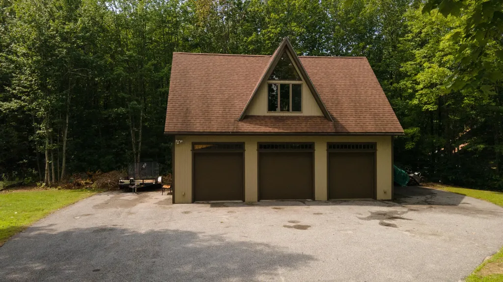 24 Fairway Drive Auburn ME 04210