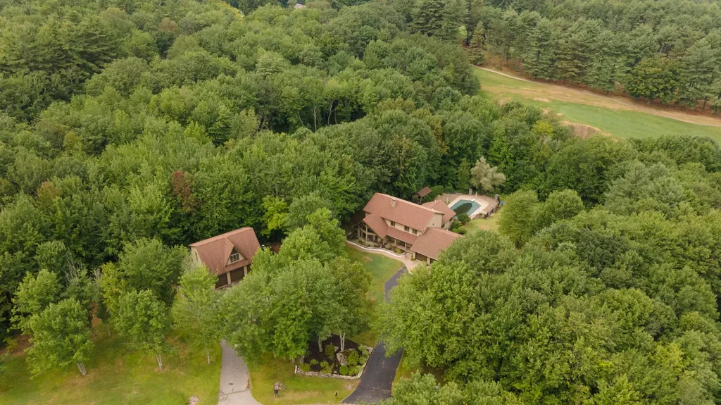 24 Fairway Drive Auburn ME 04210