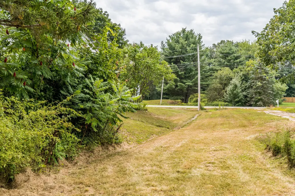 22 Eaton Drive Buxton ME 04093