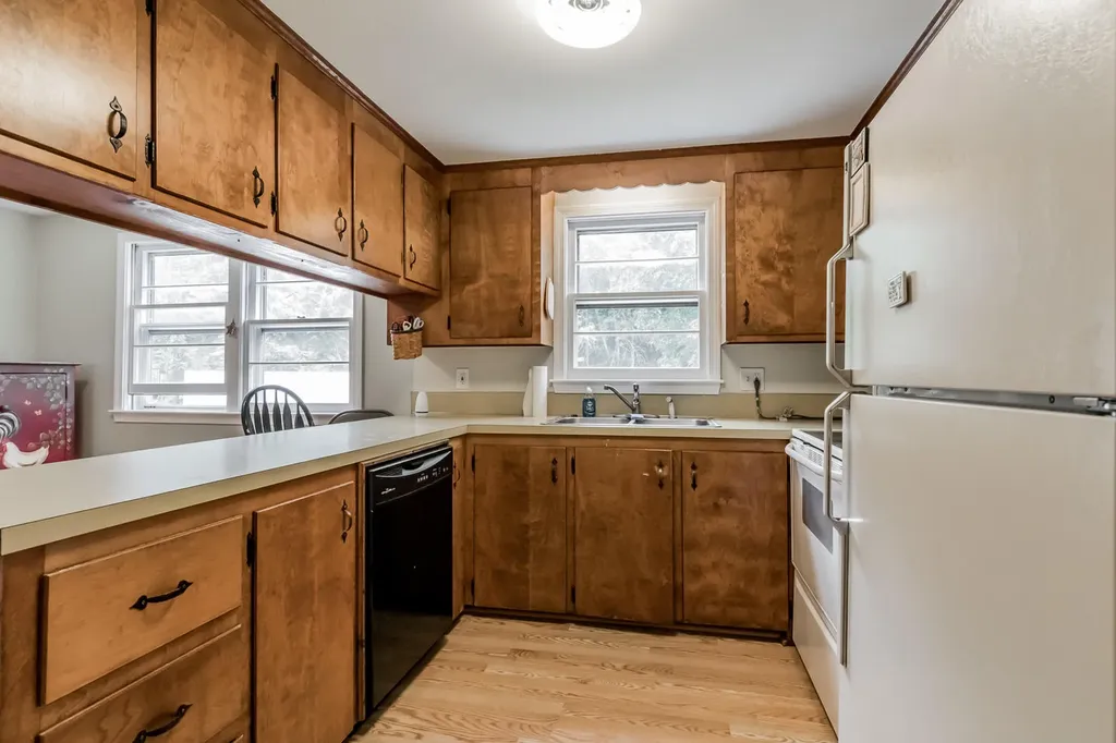 22 Eaton Drive Buxton ME 04093