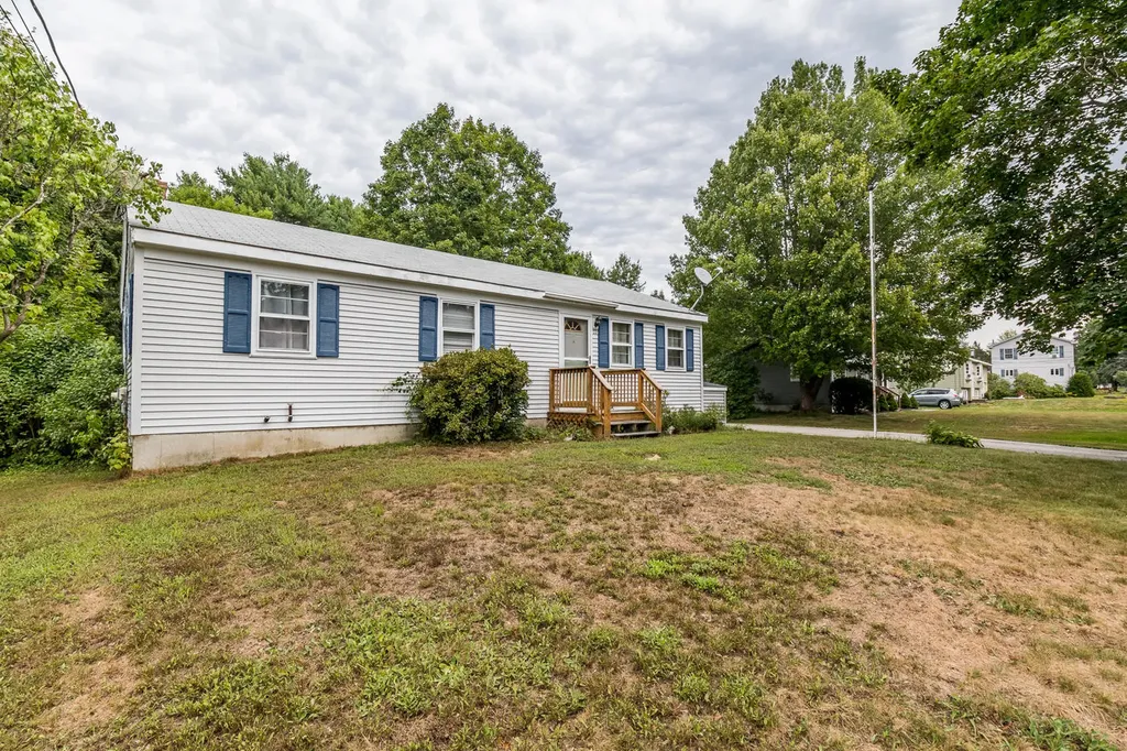 22 Eaton Drive Buxton ME 04093