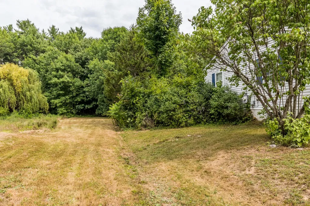 22 Eaton Drive Buxton ME 04093