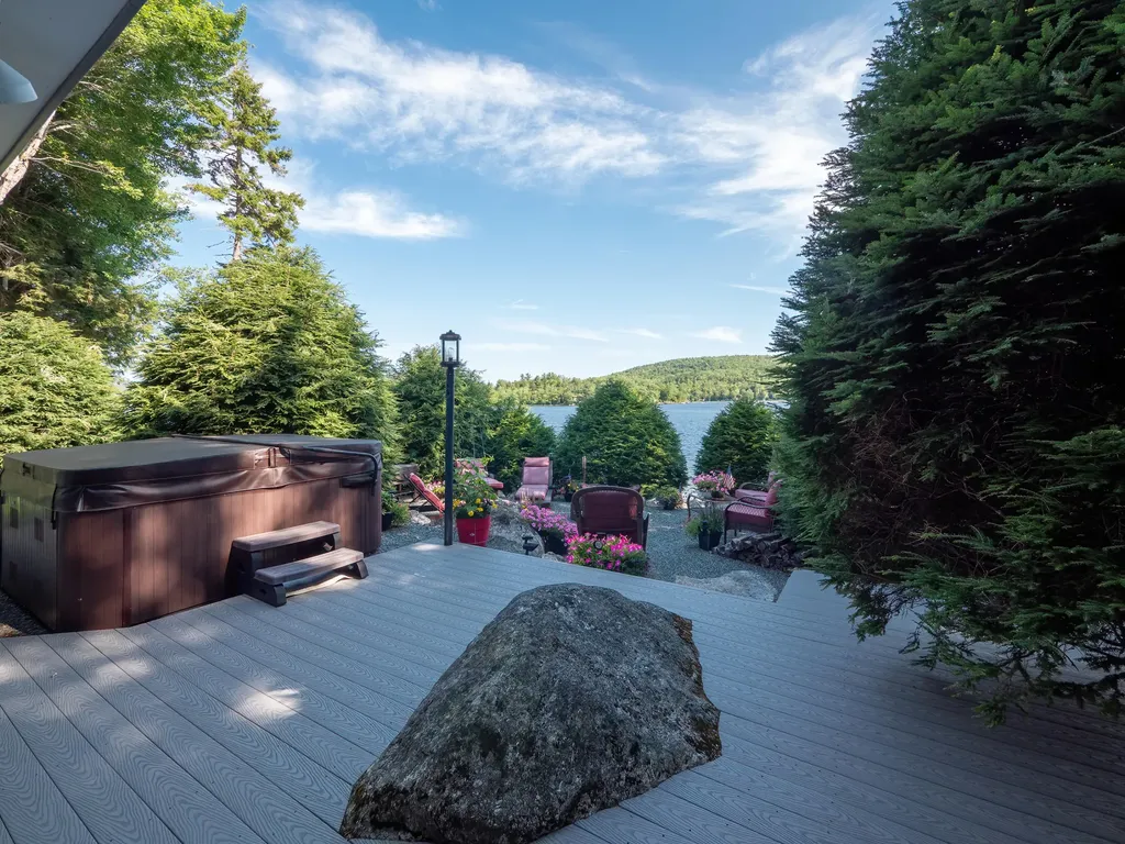 653 Nicolin Road Ellsworth ME 04605