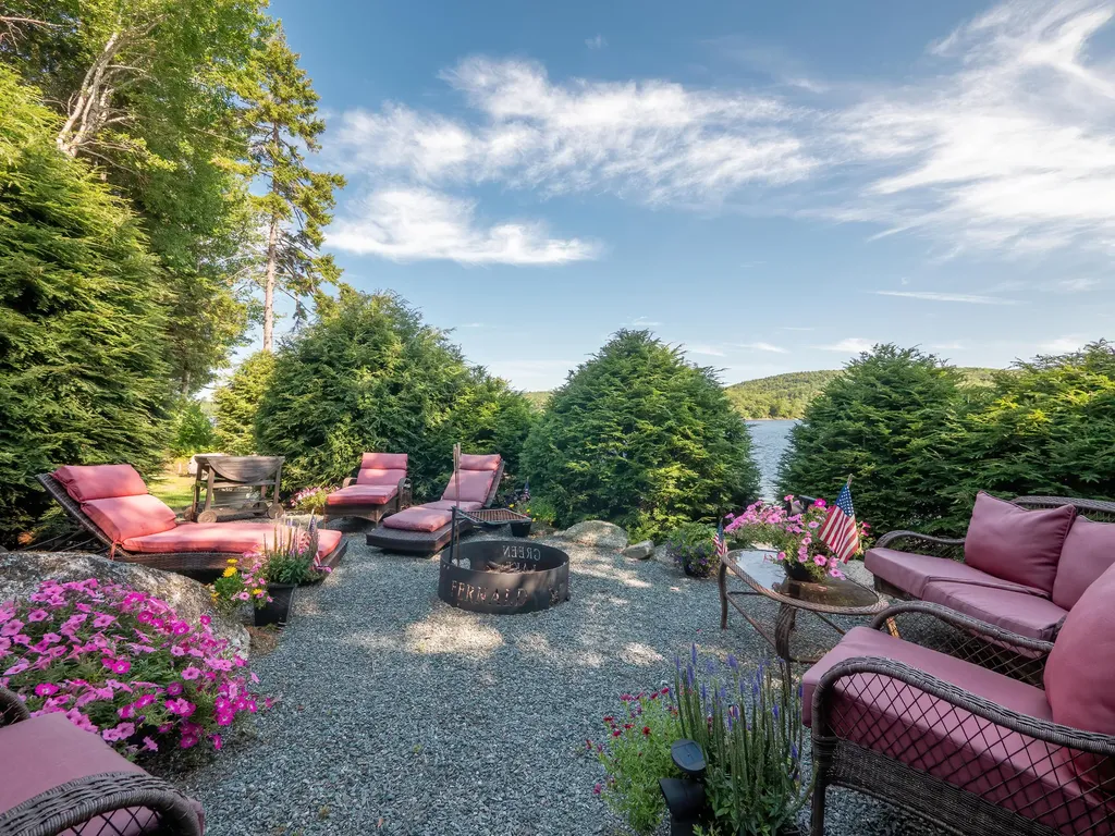653 Nicolin Road Ellsworth ME 04605