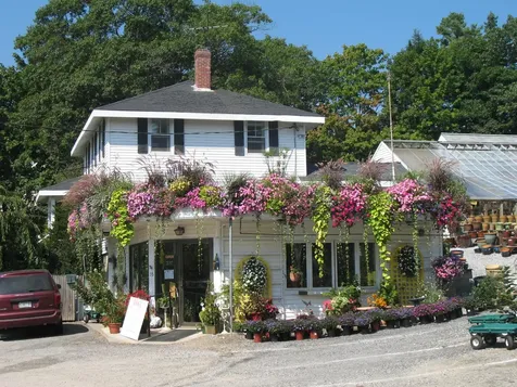 35 Howard Street Boothbay Harbor ME 04538