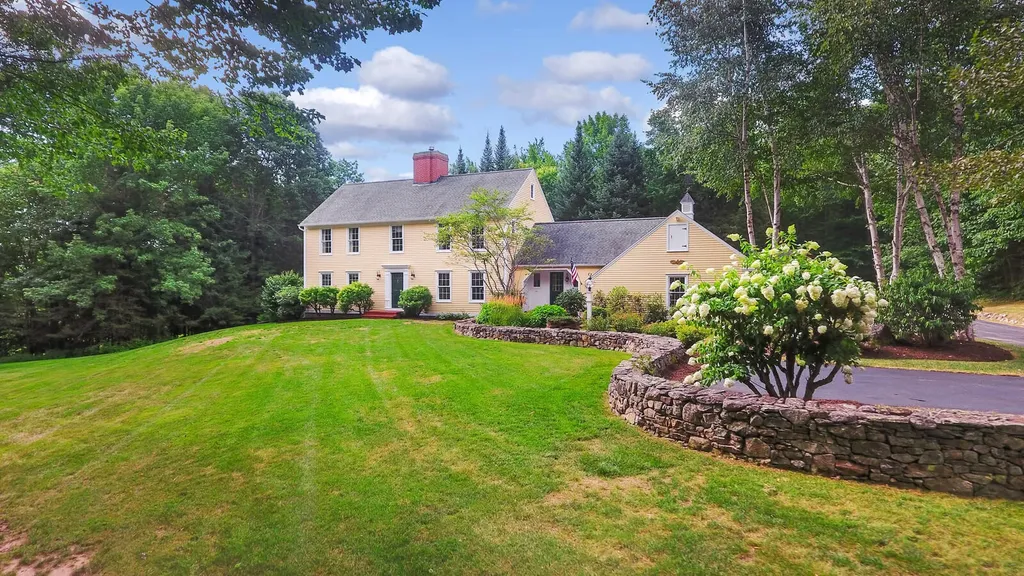 80 Scribner Hill Road Manchester ME 04351
