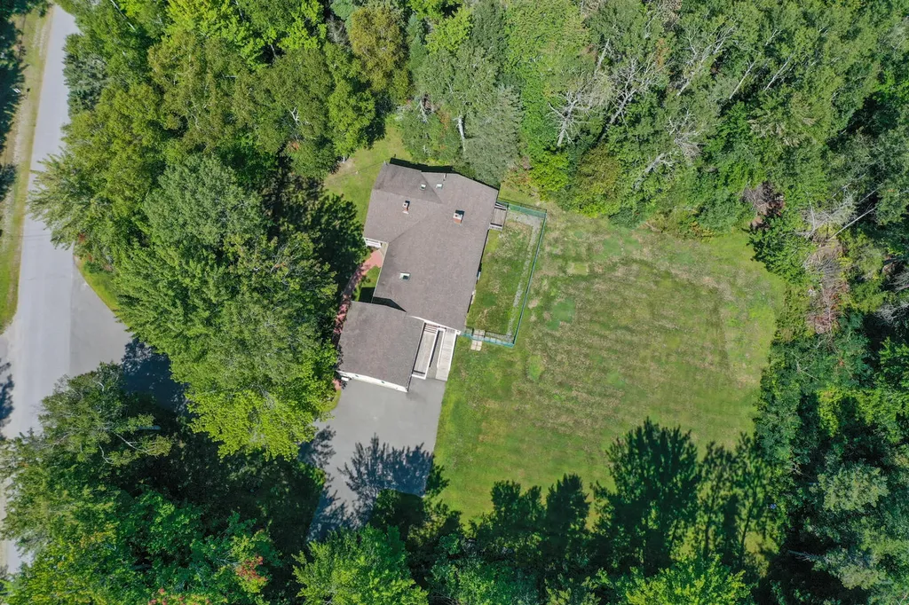 143 Eaton Ridge Drive Holden ME 04429