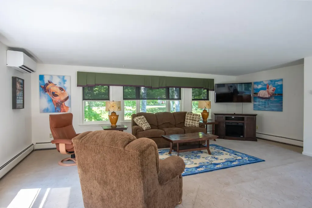 143 Eaton Ridge Drive Holden ME 04429