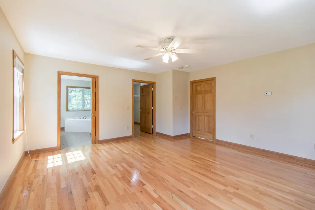 1 Julias Way Brunswick ME 04011