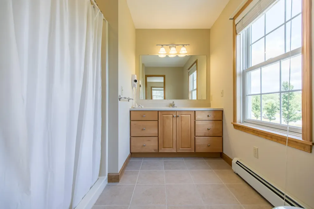 1 Julias Way Brunswick ME 04011