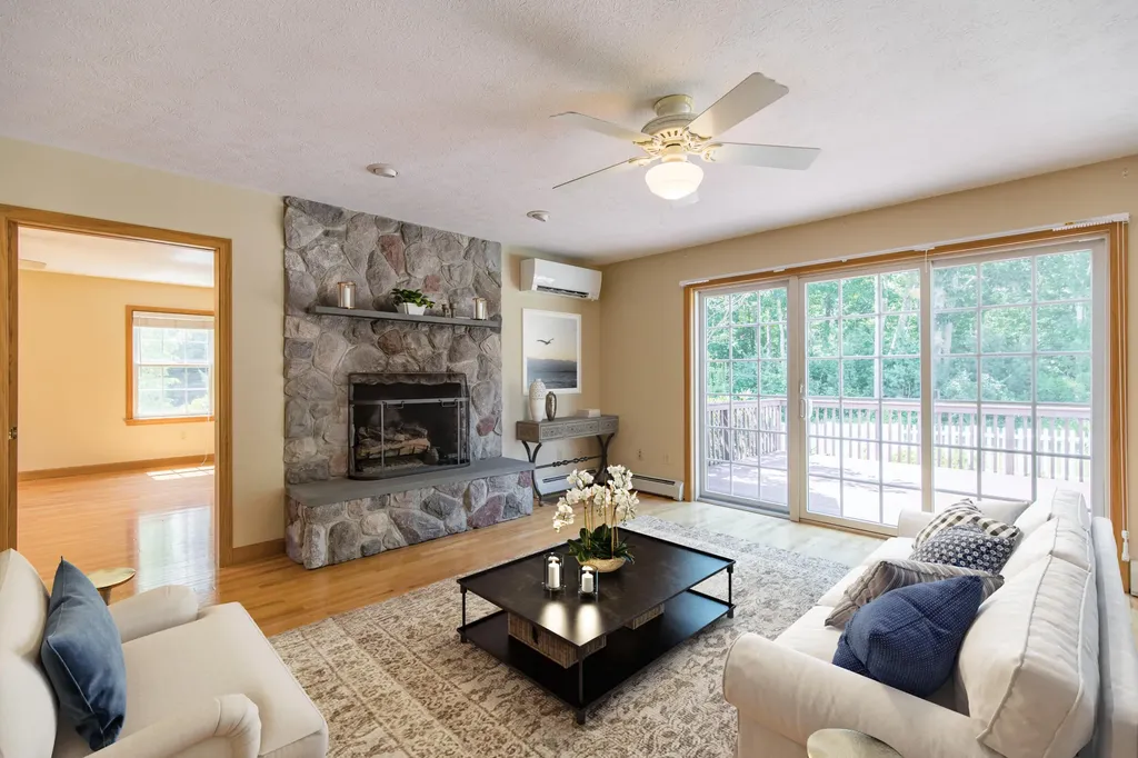 1 Julias Way Brunswick ME 04011