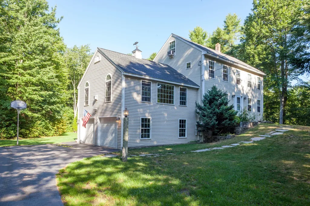 25 Sea Road Kennebunk ME 04043