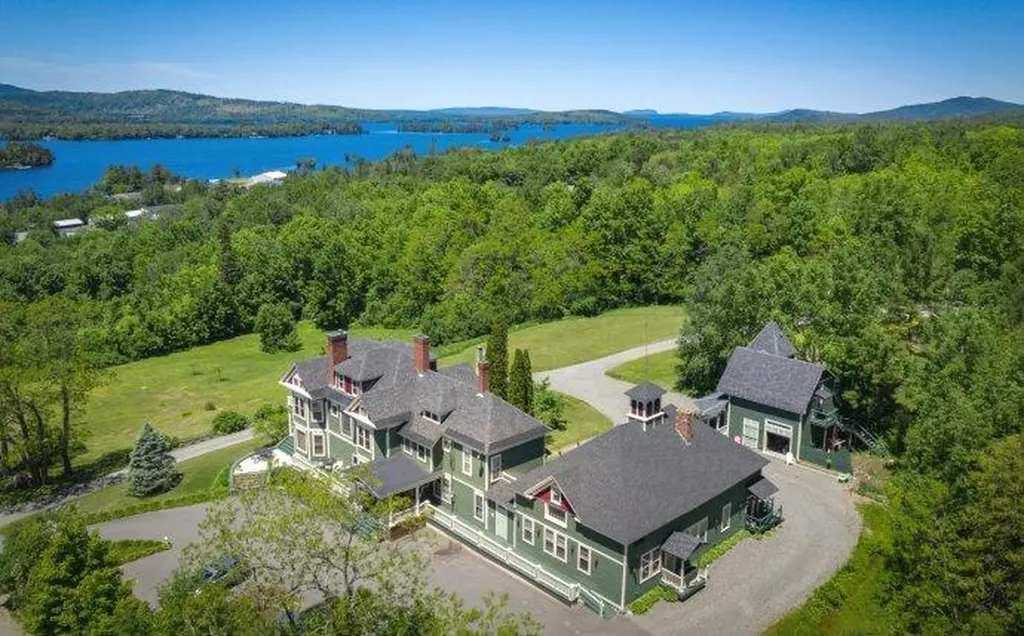 40 Norris Street Greenville ME 04441