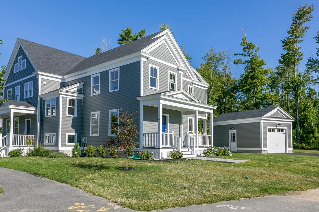 22 Ballantyne Drive Scarborough ME 04074