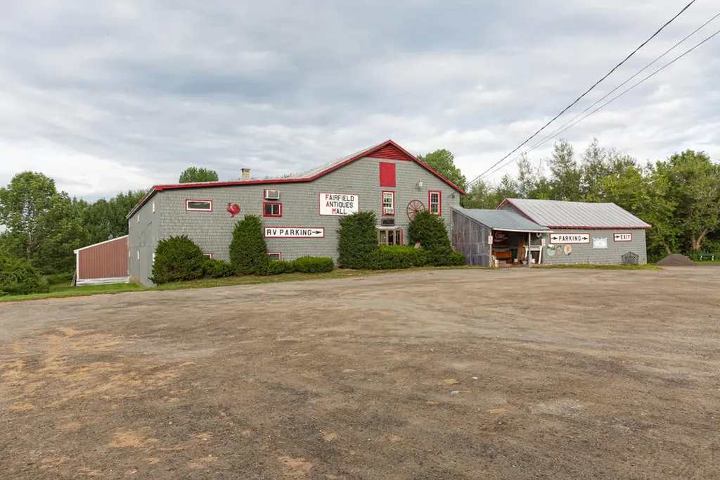 382 Skowhegan Road Fairfield ME 04937