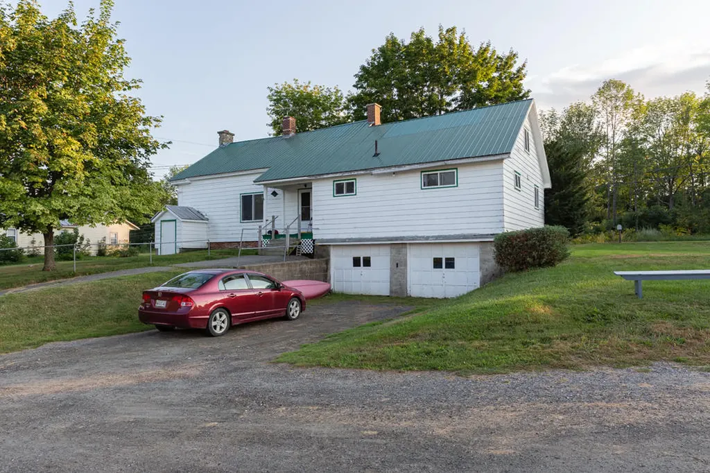 382 Skowhegan Road Fairfield ME 04937
