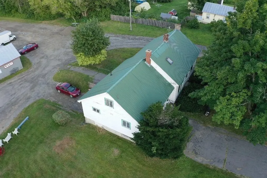 382 Skowhegan Road Fairfield ME 04937