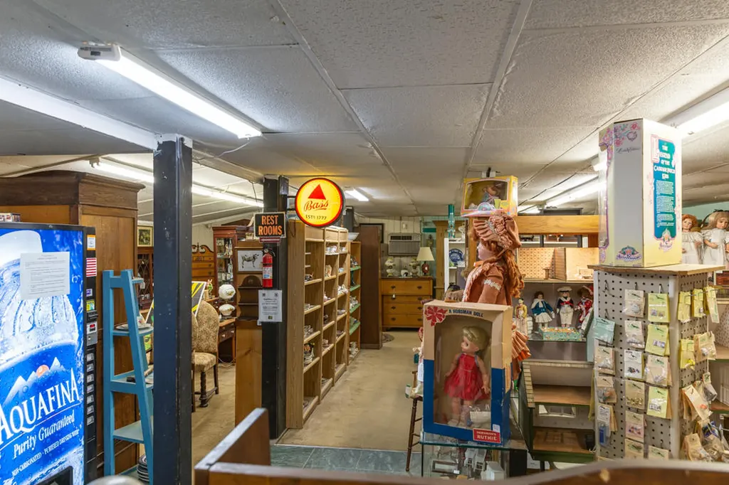 382 Skowhegan Road Fairfield ME 04937