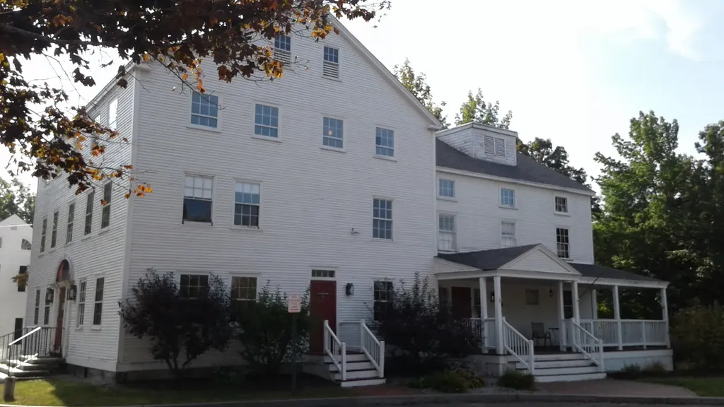 1 Ossipee Trail E Standish ME 04084