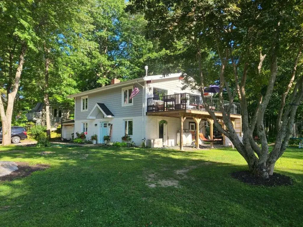 22 Birch Drive Raymond ME 04071