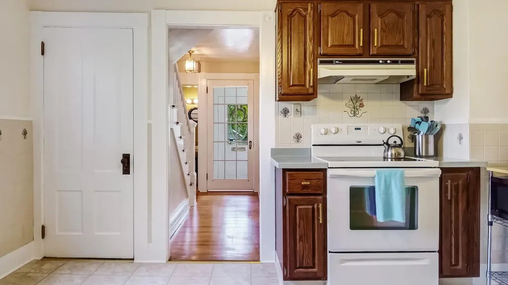 18 Princeton Street Bangor ME 04401