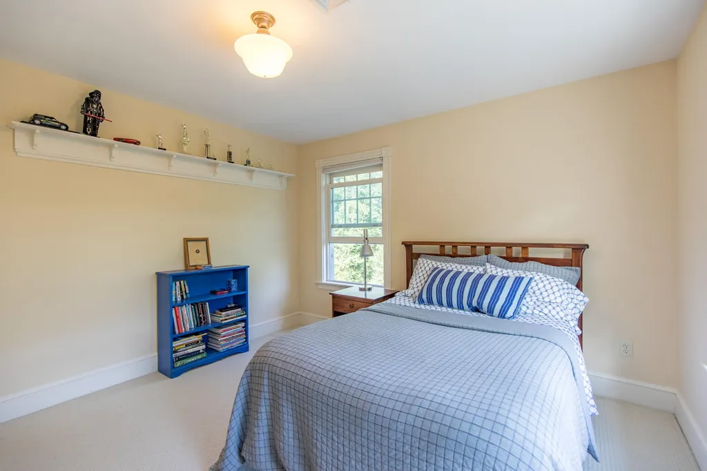 31 Wildwood Way Falmouth ME 04105