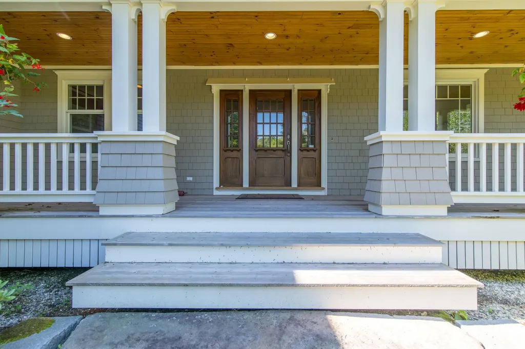 31 Wildwood Way Falmouth ME 04105