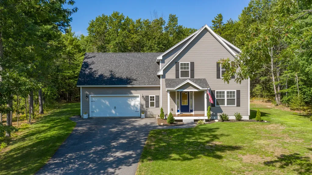 31 Laura Lane Gorham ME 04038