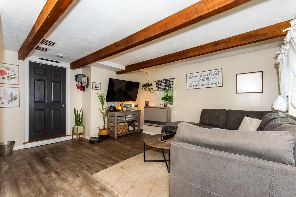 10 Old Wakefield Road Rochester NH 03868