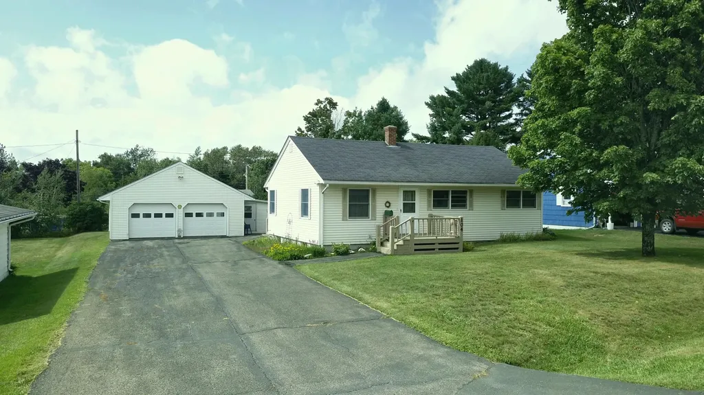104 Fleetwood Street Presque Isle ME 04769