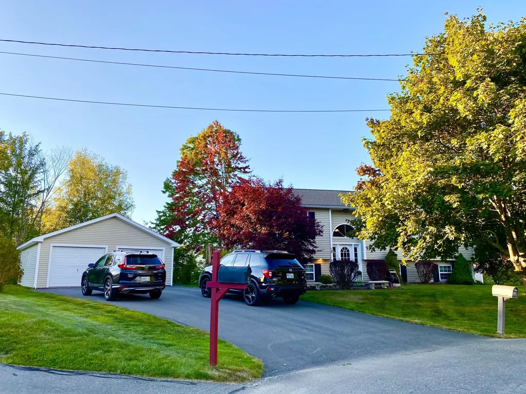 18 Alder Lane Bangor ME 04401
