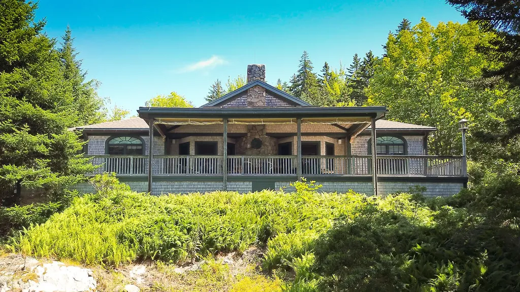 1099 Ellis Lane Islesboro ME 04848