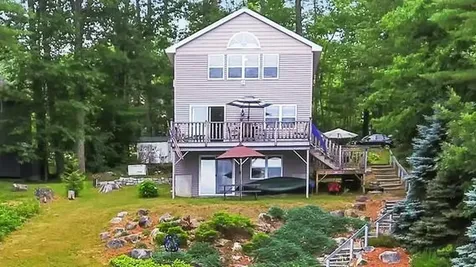 46 Larson Lane Winthrop ME 04364