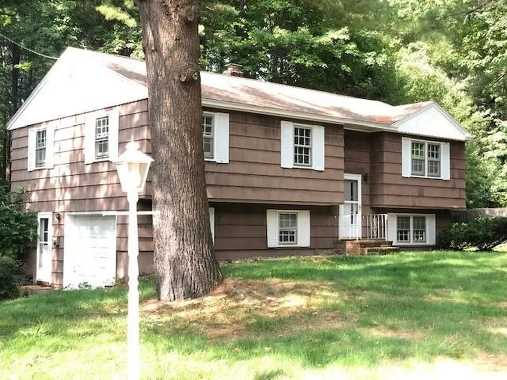 8 Wildwood Drive Saco ME 04072