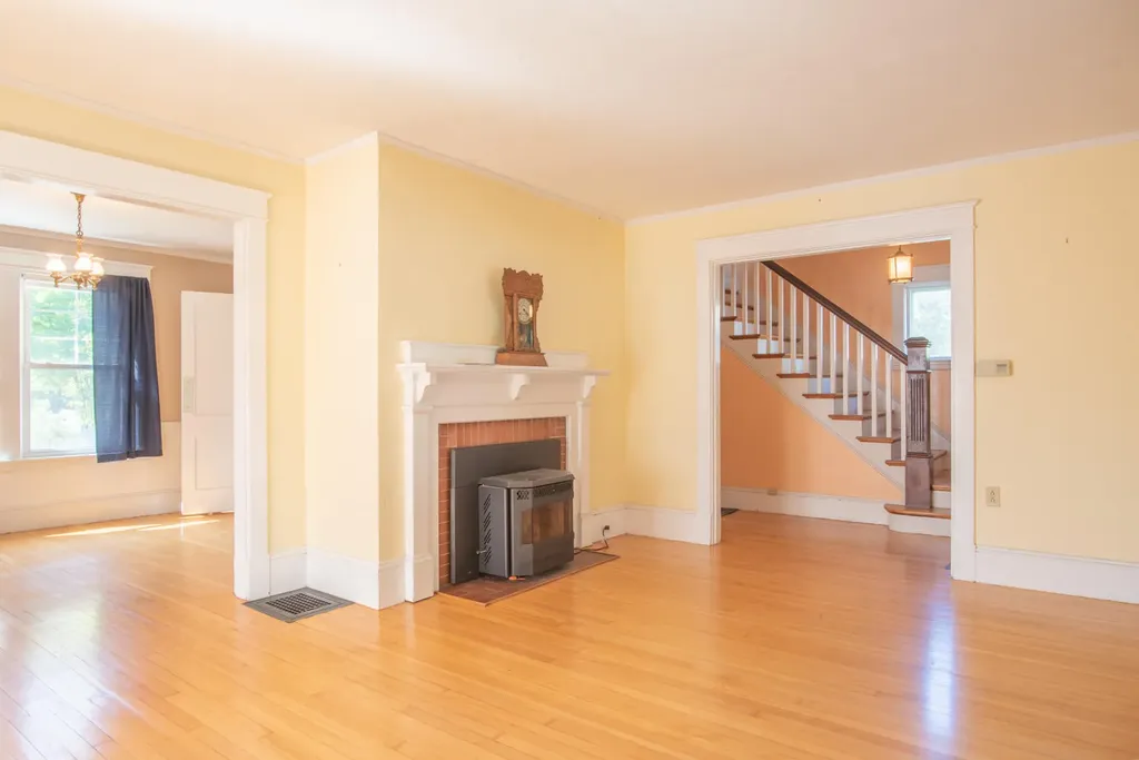 12 William Street Bangor ME 04401