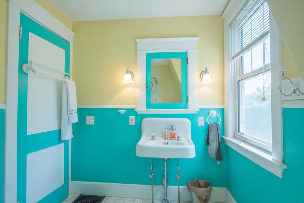 12 William Street Bangor ME 04401