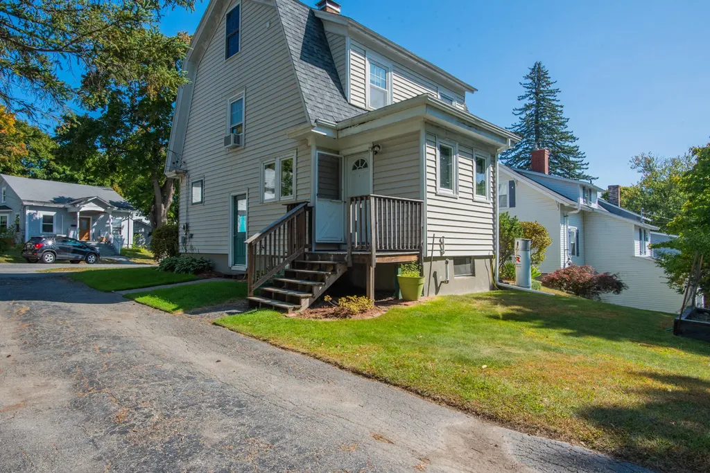 12 William Street Bangor ME 04401
