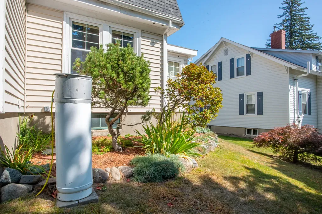 12 William Street Bangor ME 04401